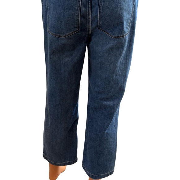 White House Black Market Blue Cropped Jeans with D-Ring Belt - Picture 2 of 7